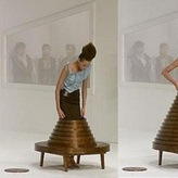 <p><strong>"Wooden Skirt"</strong>, ingenioso diseño de mesa transformable en falda.</p>